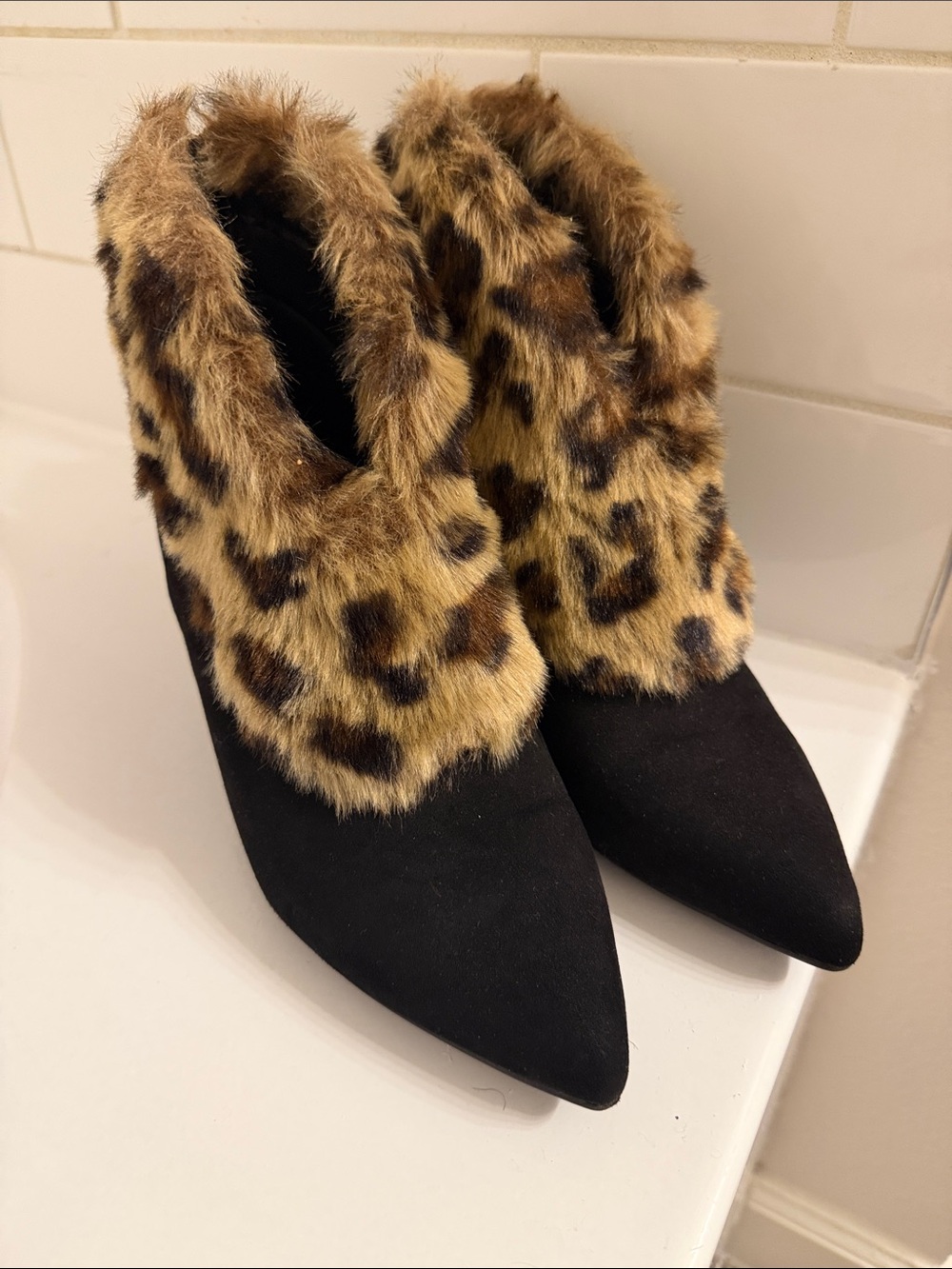 Black Pointed-Toe Ankle Boots with Leopard Faux-Fur Cuff